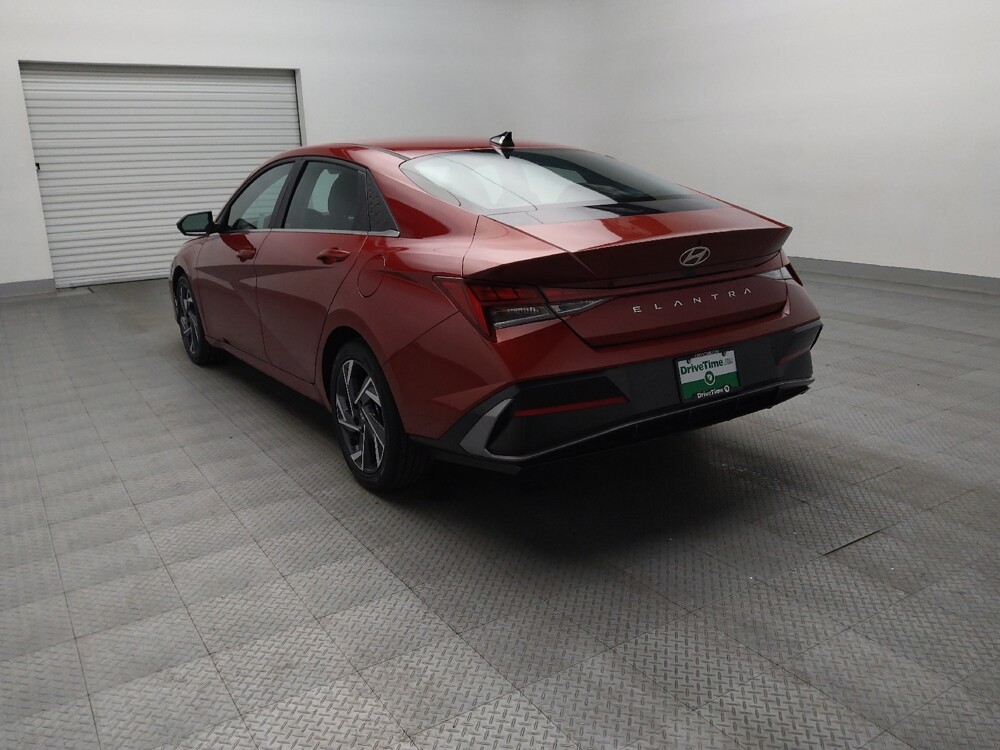 2025 Hyundai Elantra in Arlington, TX 76011 - 18142978 5