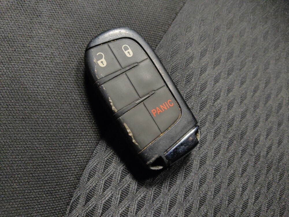 2022 Jeep Compass in Phoenix, AZ 85015 - 18142992 32