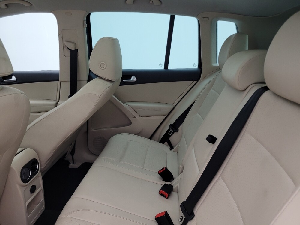 2016 Volkswagen Tiguan in Fort Myers, FL 33907 - 18142998 18
