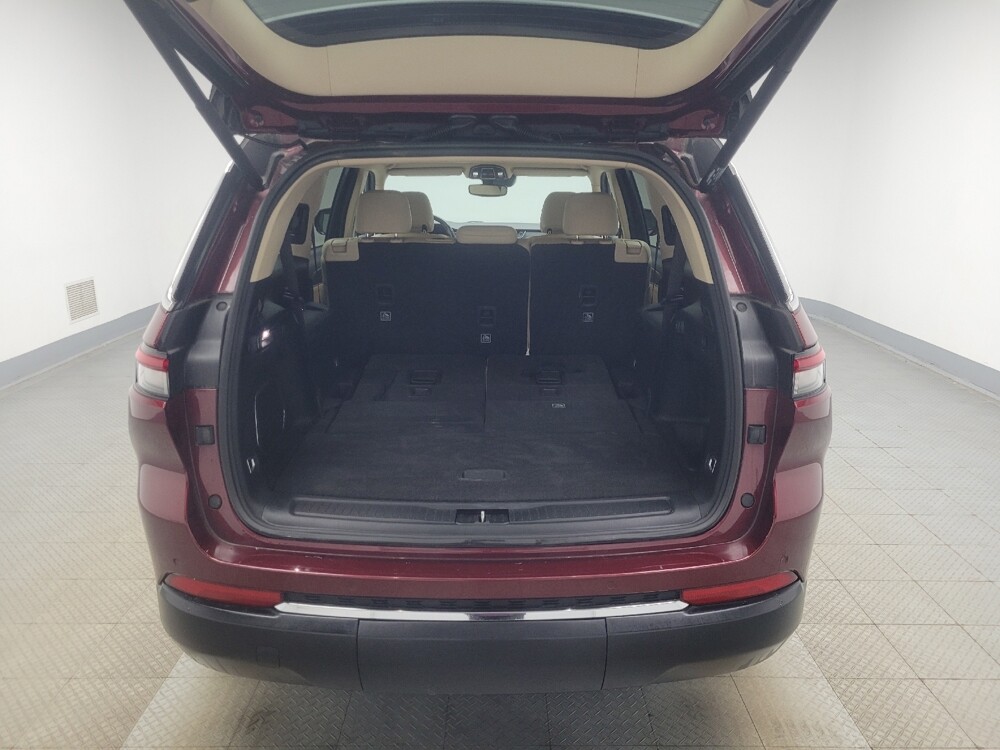 2021 Jeep Grand Cherokee L in Indianapolis, IN 46222 - 18143001 29