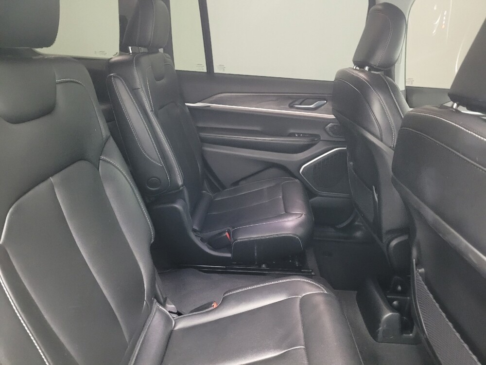 2023 Jeep Grand Cherokee L in Las Vegas, NV 89104 - 18143009 19