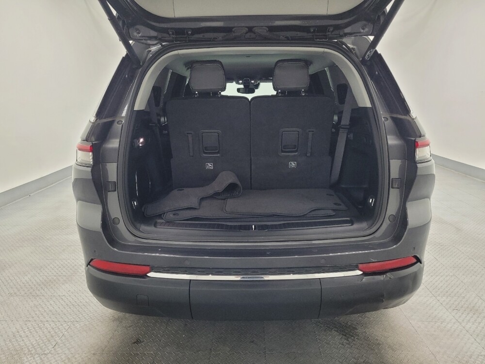 2023 Jeep Grand Cherokee L in Las Vegas, NV 89104 - 18143009 29