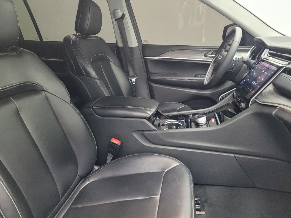 2023 Jeep Grand Cherokee L in Las Vegas, NV 89104 - 18143009 21