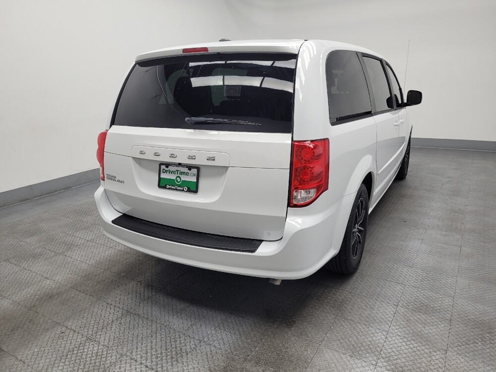 2016 Dodge Grand Caravan in Las Vegas, NV 89102 - 18143011 7