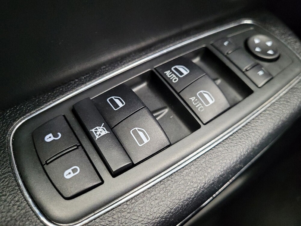 2014 Chrysler 300 in Las Vegas, NV 89102 - 18143012 27