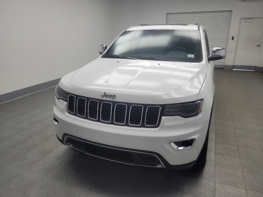 2017 Jeep Grand Cherokee in Indianapolis, IN 46219 - 18143015 15