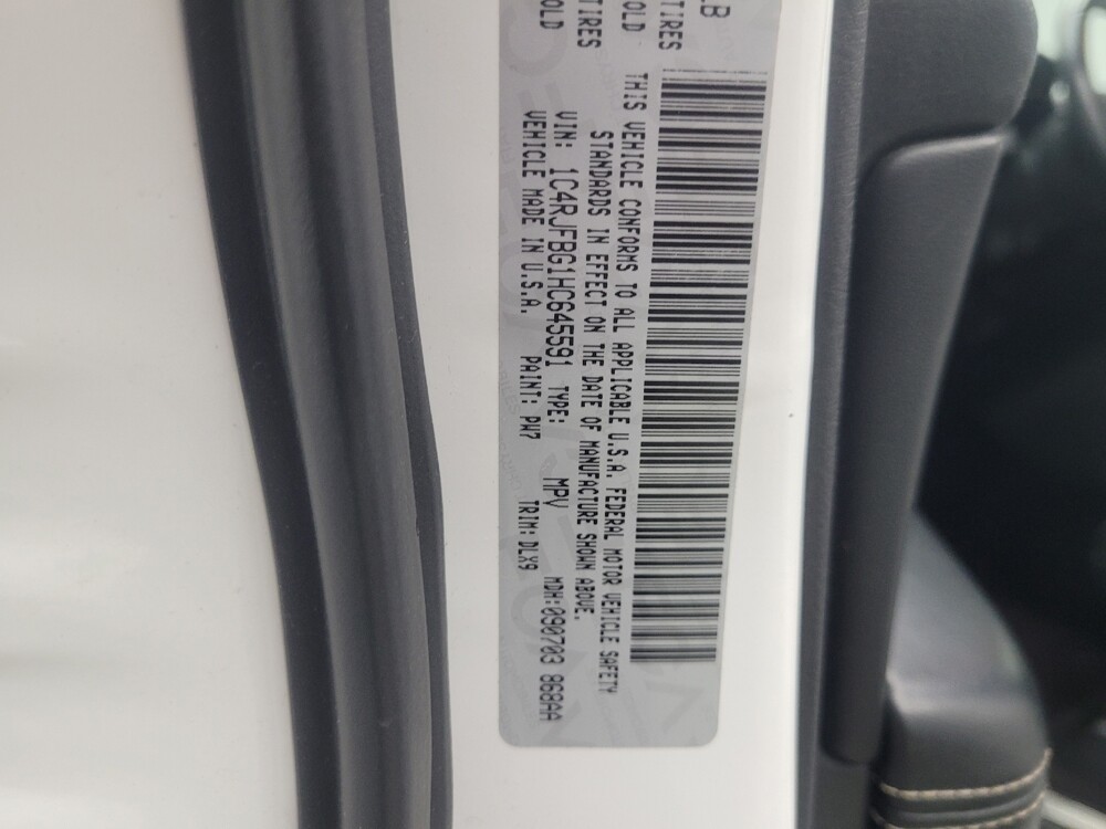 2017 Jeep Grand Cherokee in Indianapolis, IN 46219 - 18143015 33