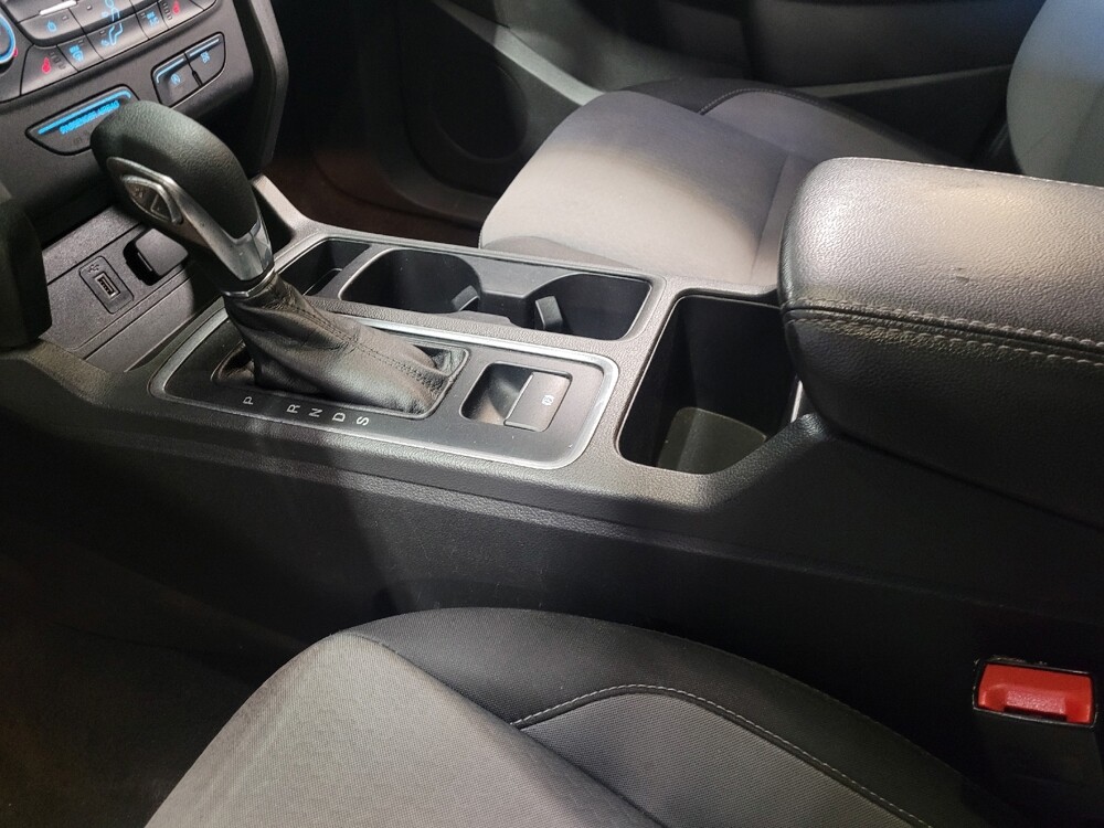 2018 Ford Escape in Jacksonville, FL 32210 - 18143019 26