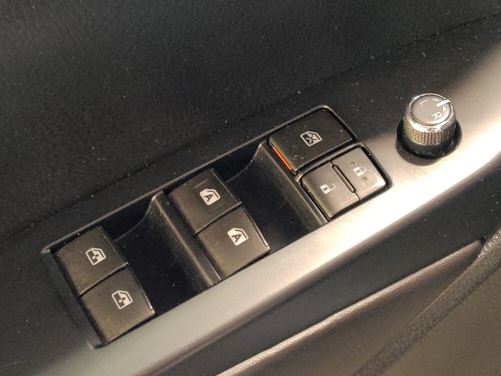 2019 Toyota Highlander in Jacksonville, FL 32210 - 18143022 27