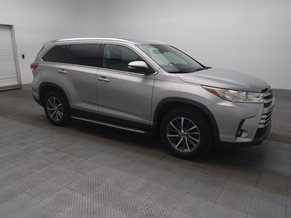 2019 Toyota Highlander in Jacksonville, FL 32210 - 18143022 11