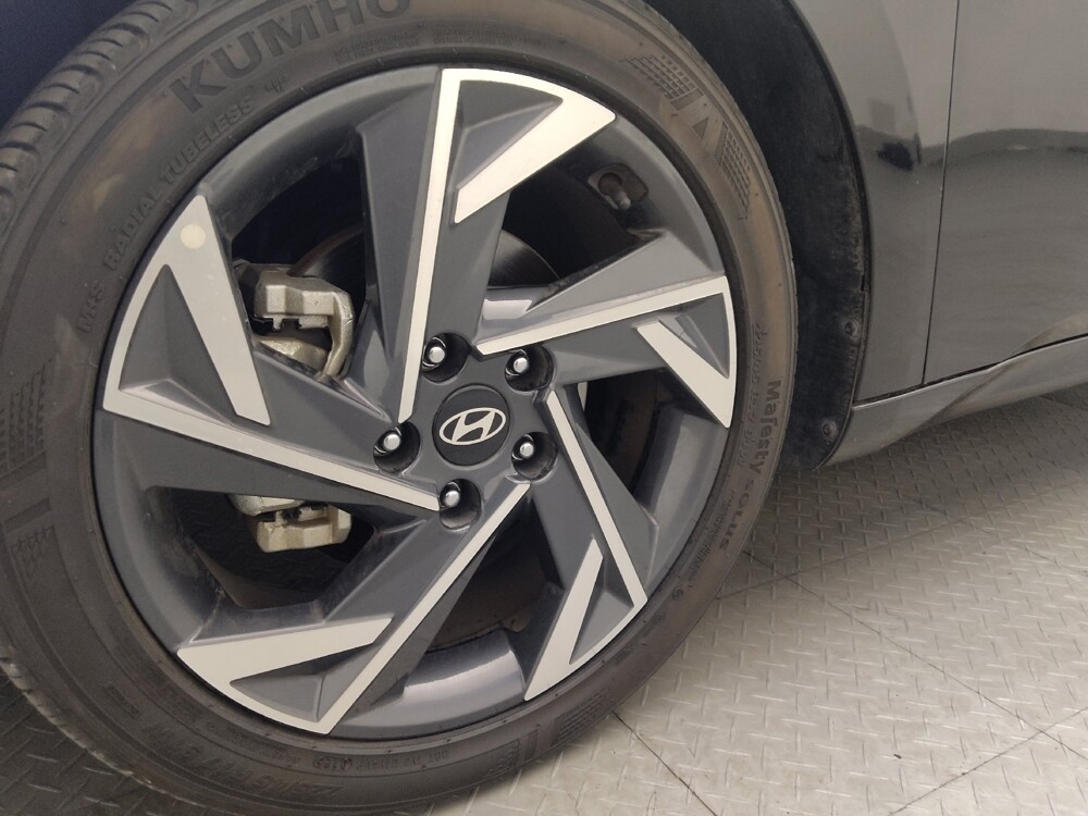 2025 Hyundai Elantra in Savannah, GA 31419 - 18143024 31
