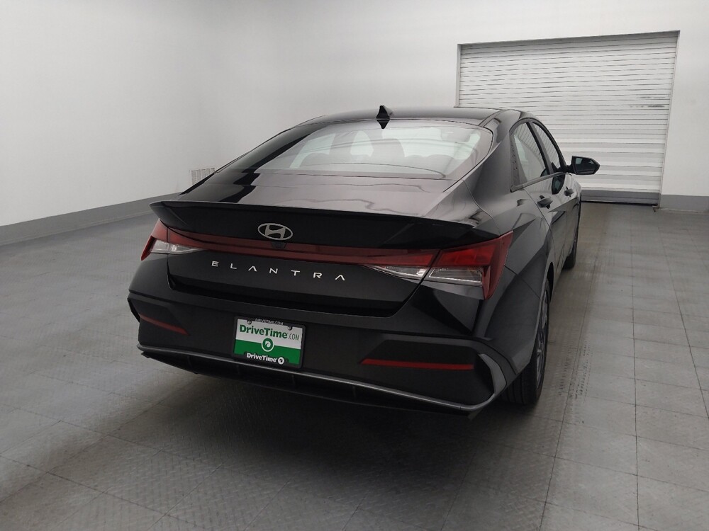 2025 Hyundai Elantra in Savannah, GA 31419 - 18143024 7