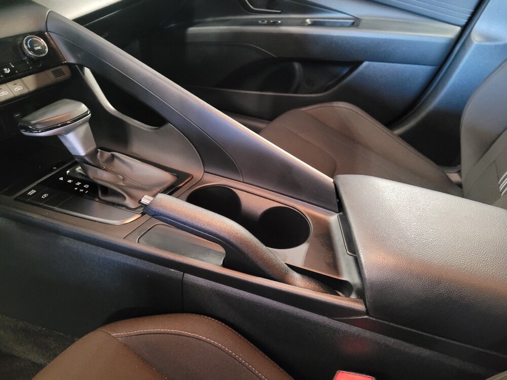2025 Hyundai Elantra in Savannah, GA 31419 - 18143024 26