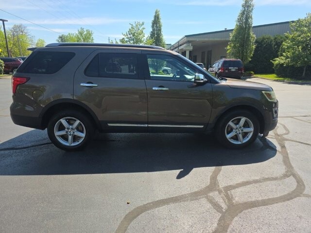 2016 Ford Explorer in Marysville, OH 43040 - 18143025 9