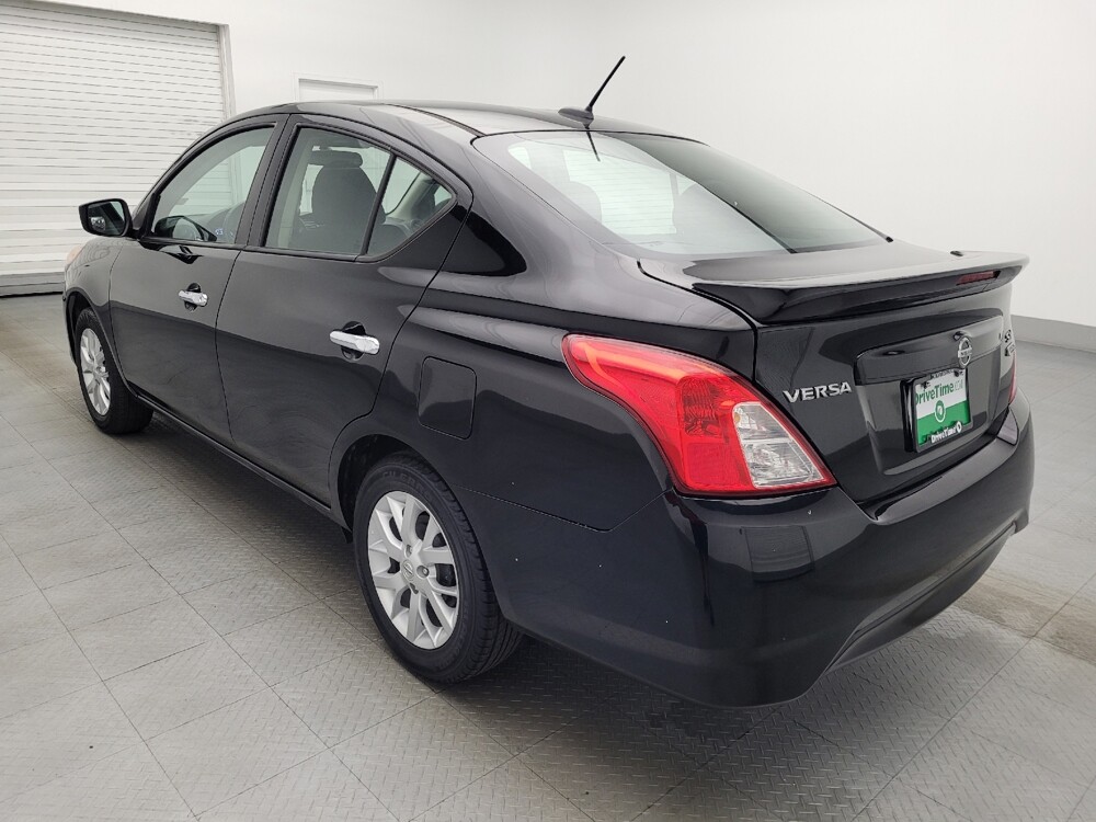2018 Nissan Versa in Savannah, GA 31419 - 18143026 5