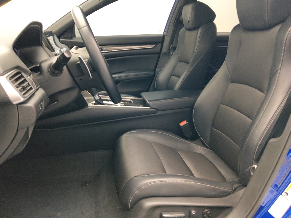2018 Honda Accord in Miami, FL 33157 - 18143028 17
