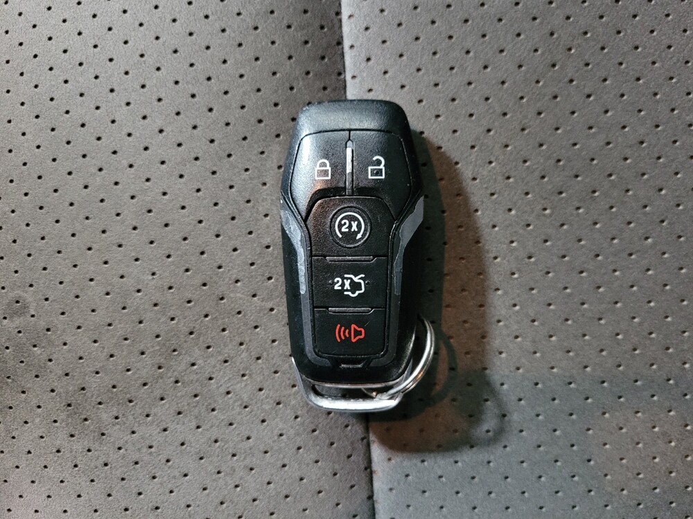 2017 Ford Explorer in Langhorne, PA 19047 - 18143036 32