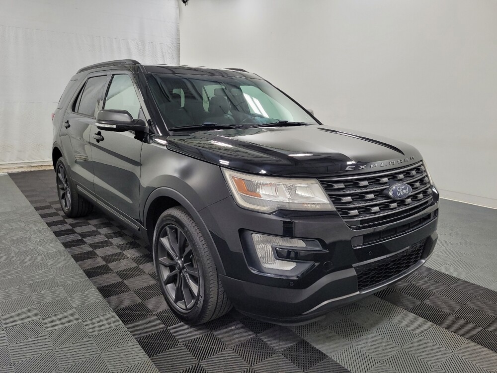 2017 Ford Explorer in Langhorne, PA 19047 - 18143036 13