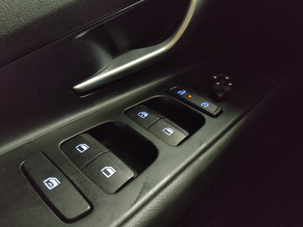 2024 Hyundai Elantra in Greenville, SC 29607 - 18143046 27