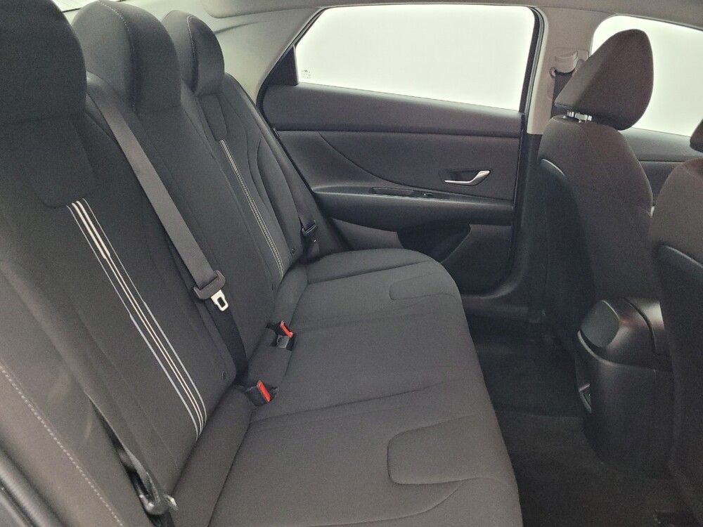 2024 Hyundai Elantra in Greenville, SC 29607 - 18143046 19