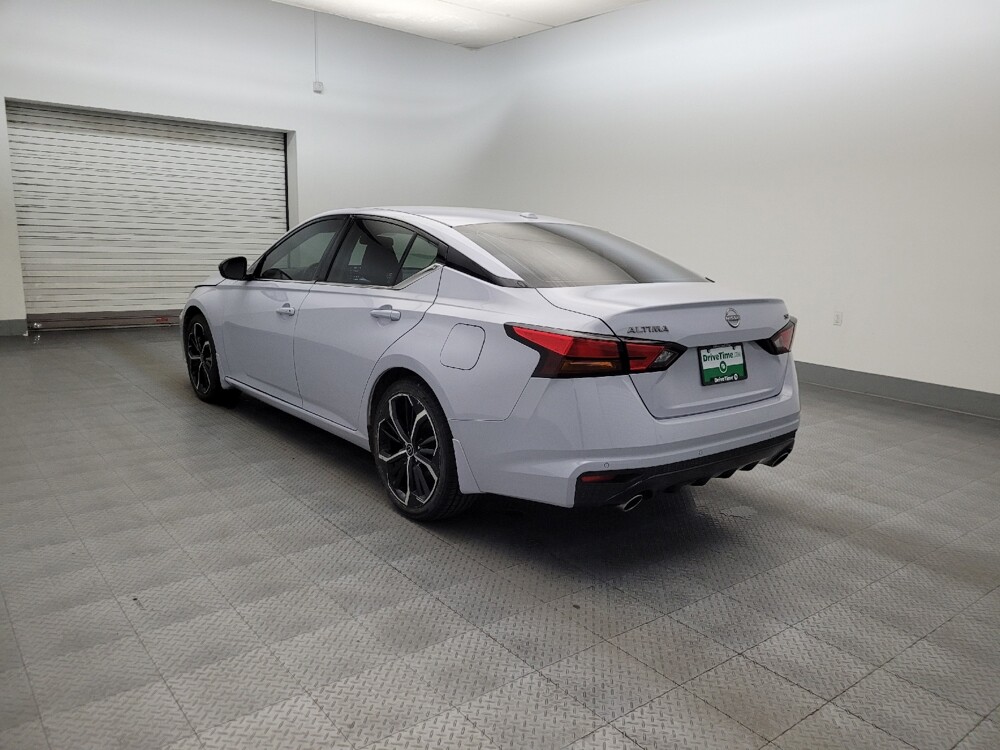 2024 Nissan Altima in Glendale, AZ 85301 - 18143056 5