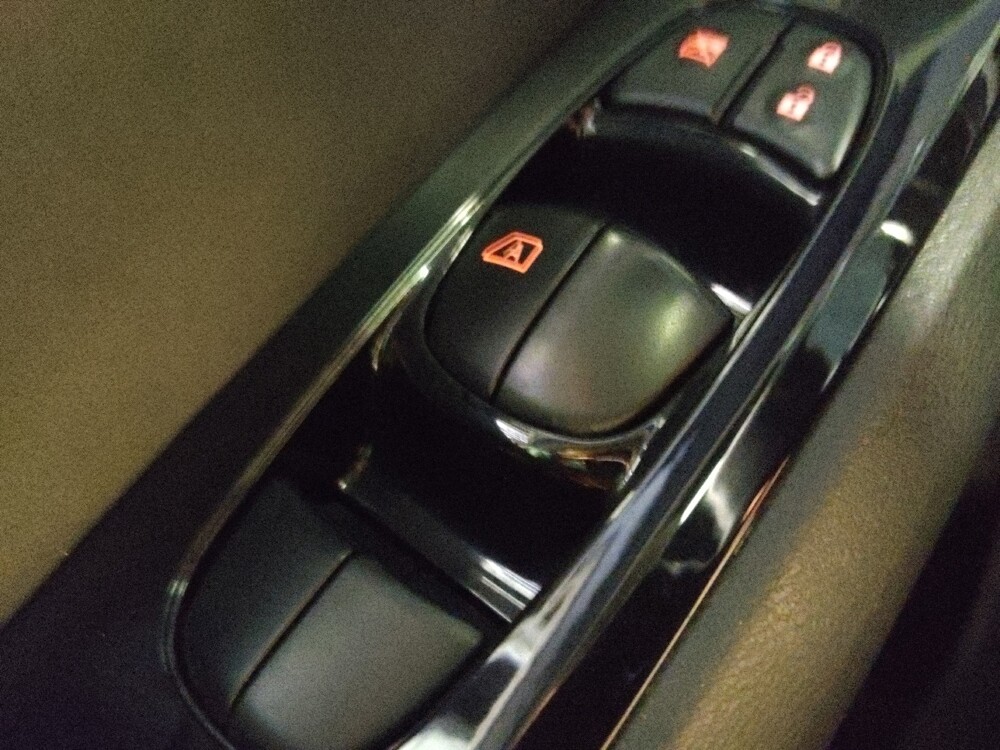 2024 Nissan Altima in Glendale, AZ 85301 - 18143056 27