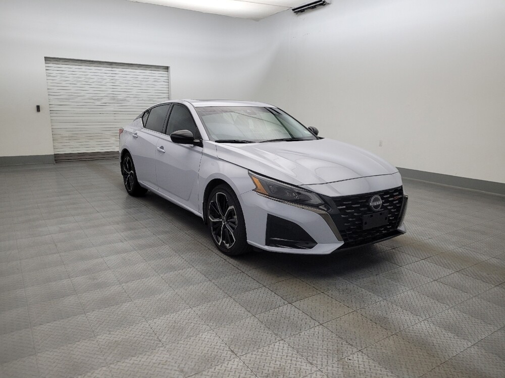 2024 Nissan Altima in Glendale, AZ 85301 - 18143056 13