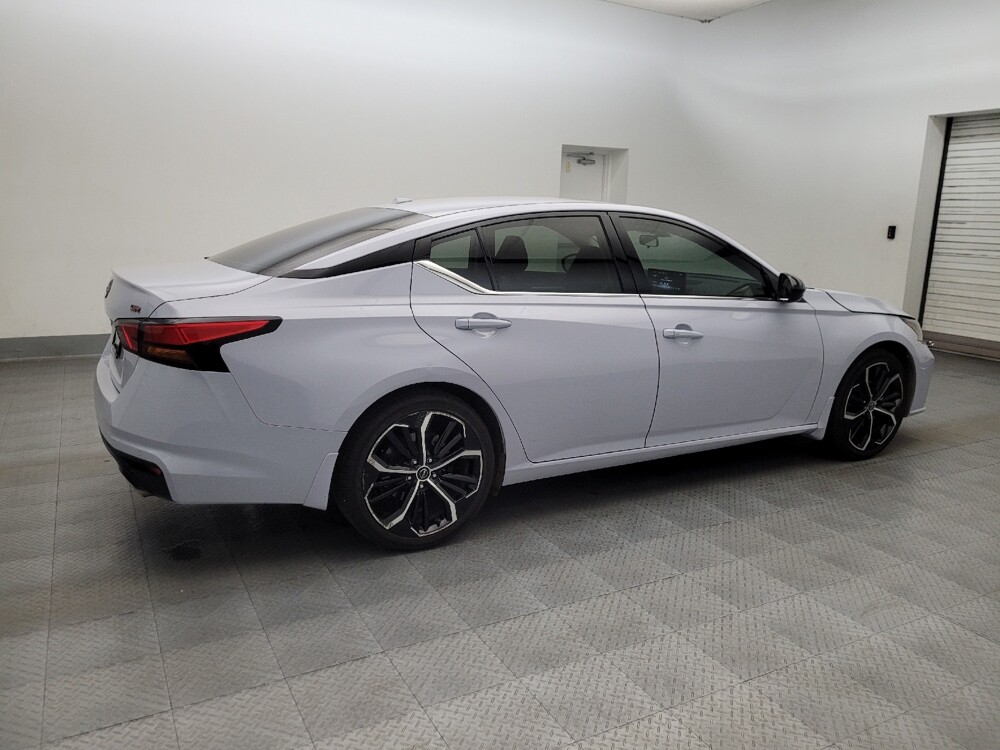 2024 Nissan Altima in Glendale, AZ 85301 - 18143056 10