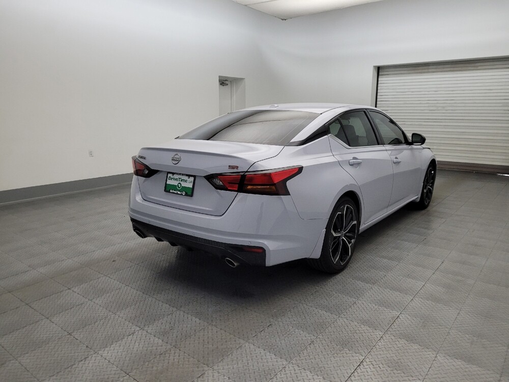 2024 Nissan Altima in Glendale, AZ 85301 - 18143056 9