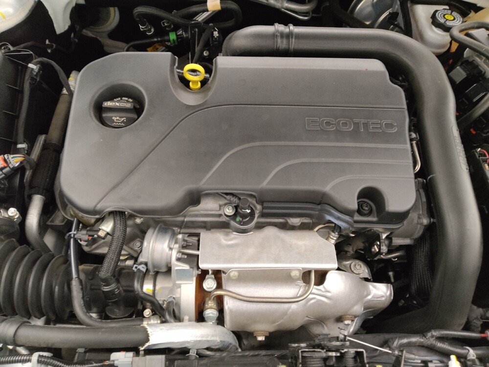 2022 Chevrolet Malibu in Denver, CO 80012 - 18143059 30