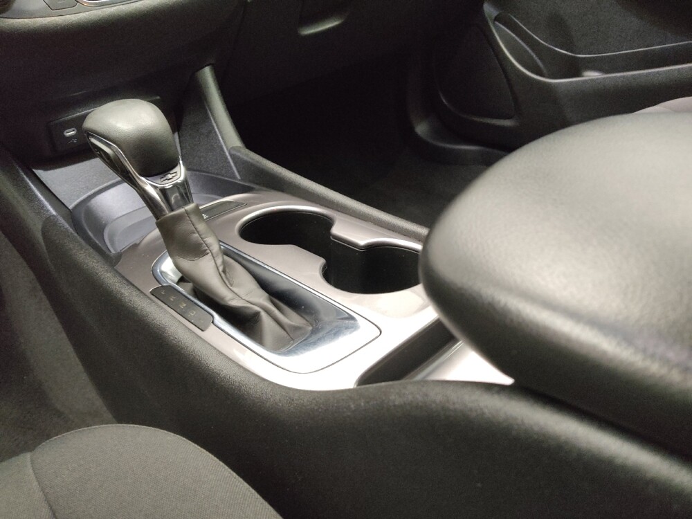 2021 Chevrolet Malibu in Denver, CO 80012 - 18143064 26