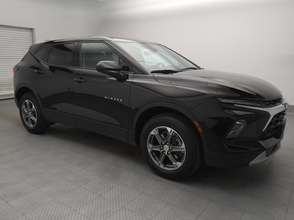 2023 Chevrolet Blazer in Lakewood, CO 80215 - 18143072 11