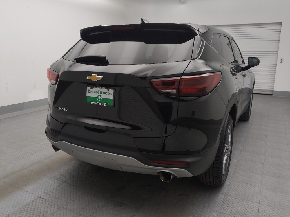 2023 Chevrolet Blazer in Lakewood, CO 80215 - 18143072 7