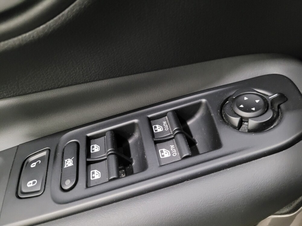 2023 Jeep Renegade in Glen Burnie, MD 21061 - 18143073 27