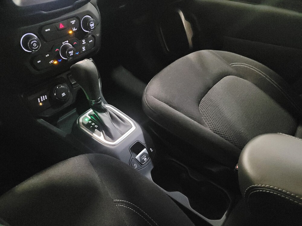 2023 Jeep Renegade in Glen Burnie, MD 21061 - 18143073 26