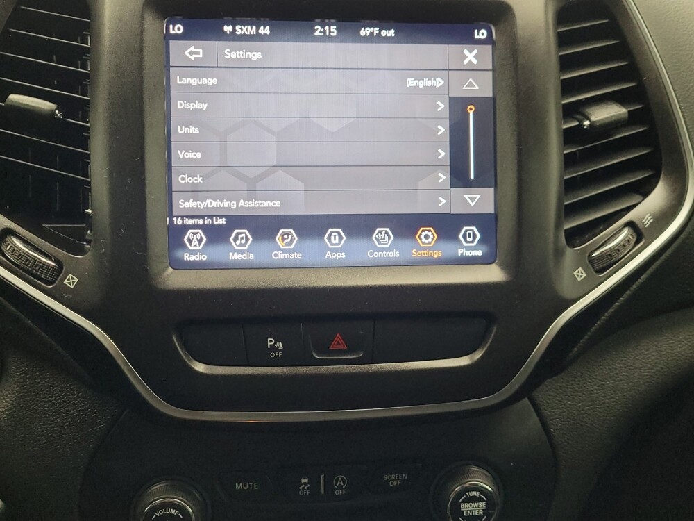2019 Jeep Cherokee in Memphis, TN 38115 - 18143076 25