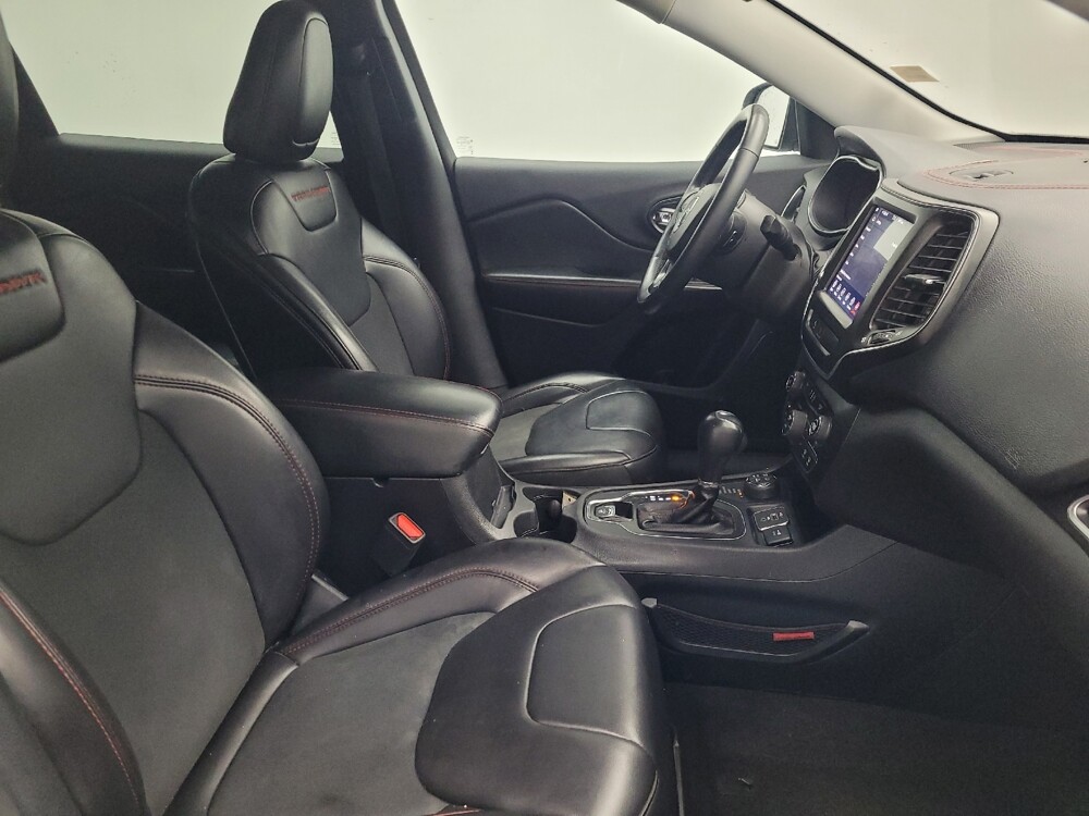 2019 Jeep Cherokee in Memphis, TN 38115 - 18143076 21