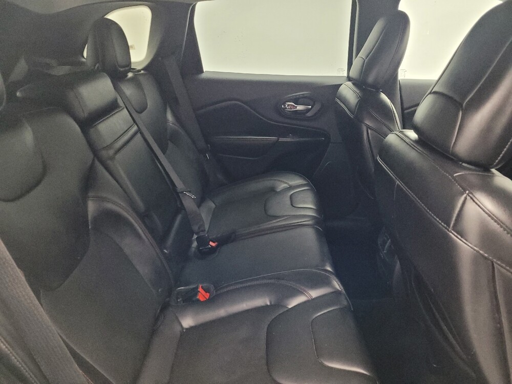 2019 Jeep Cherokee in Memphis, TN 38115 - 18143076 19