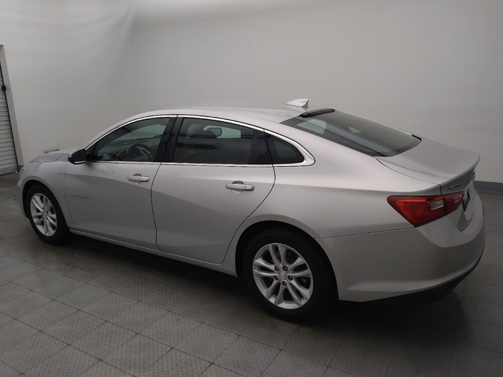2018 Chevrolet Malibu in Houston, TX 77060 - 18143098 3
