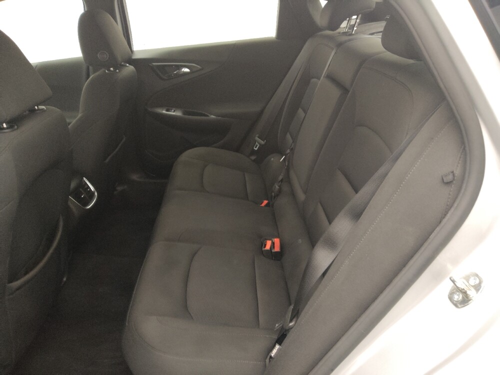 2018 Chevrolet Malibu in Houston, TX 77060 - 18143098 18