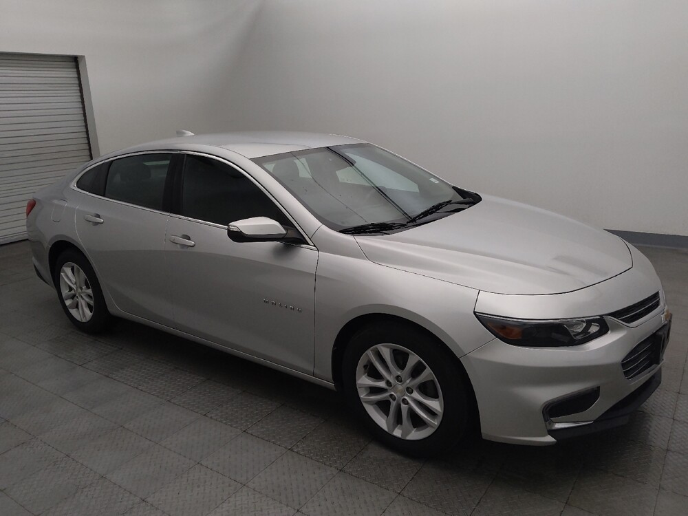 2018 Chevrolet Malibu in Houston, TX 77060 - 18143098 11