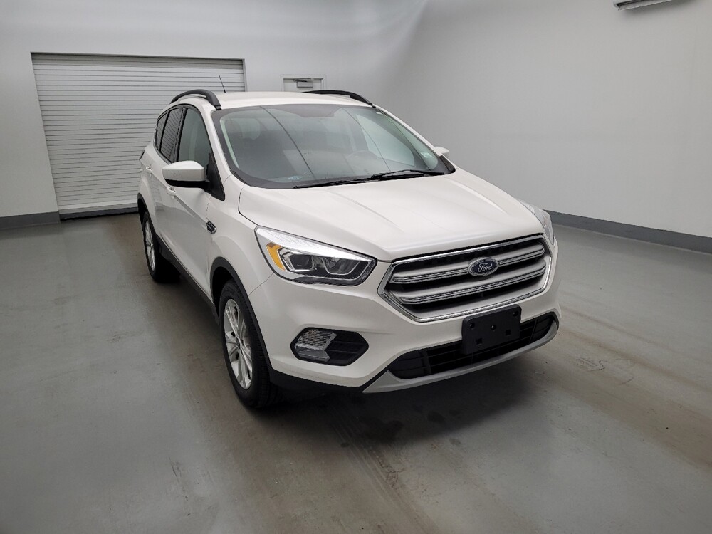 2018 Ford Escape in Cincinnati, OH 45255 - 18143105 13