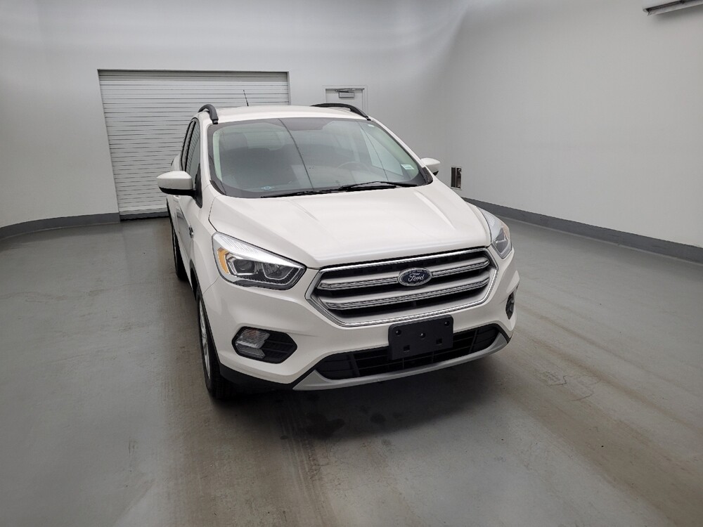2018 Ford Escape in Cincinnati, OH 45255 - 18143105 14