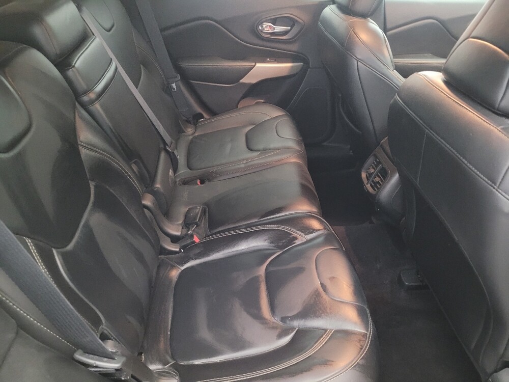 2017 Jeep Cherokee in Allentown, PA 18103 - 18143107 19