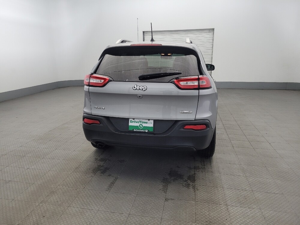 2017 Jeep Cherokee in Allentown, PA 18103 - 18143107 7