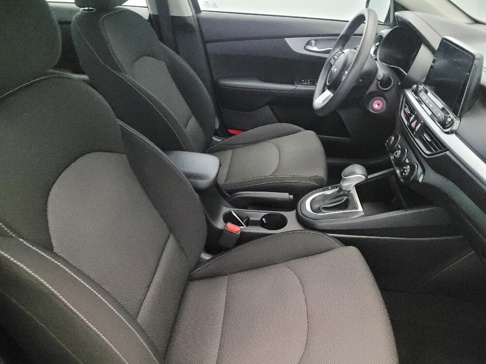 2023 Kia Forte in Glen Burnie, MD 21061 - 18143108 21