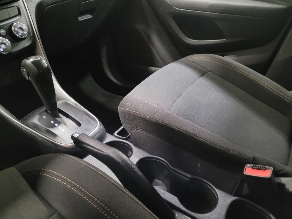 2020 Chevrolet Trax in Temple Hills, MD 20746 - 18143122 26