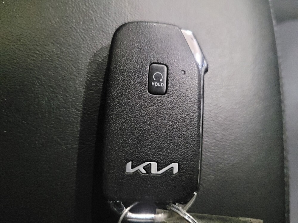 2022 Kia K5 in Williamstown, NJ 8094 - 18143123 32