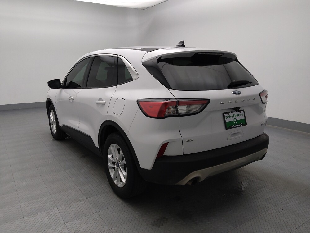 2020 Ford Escape in Gladstone, MO 64118 - 18143136 5