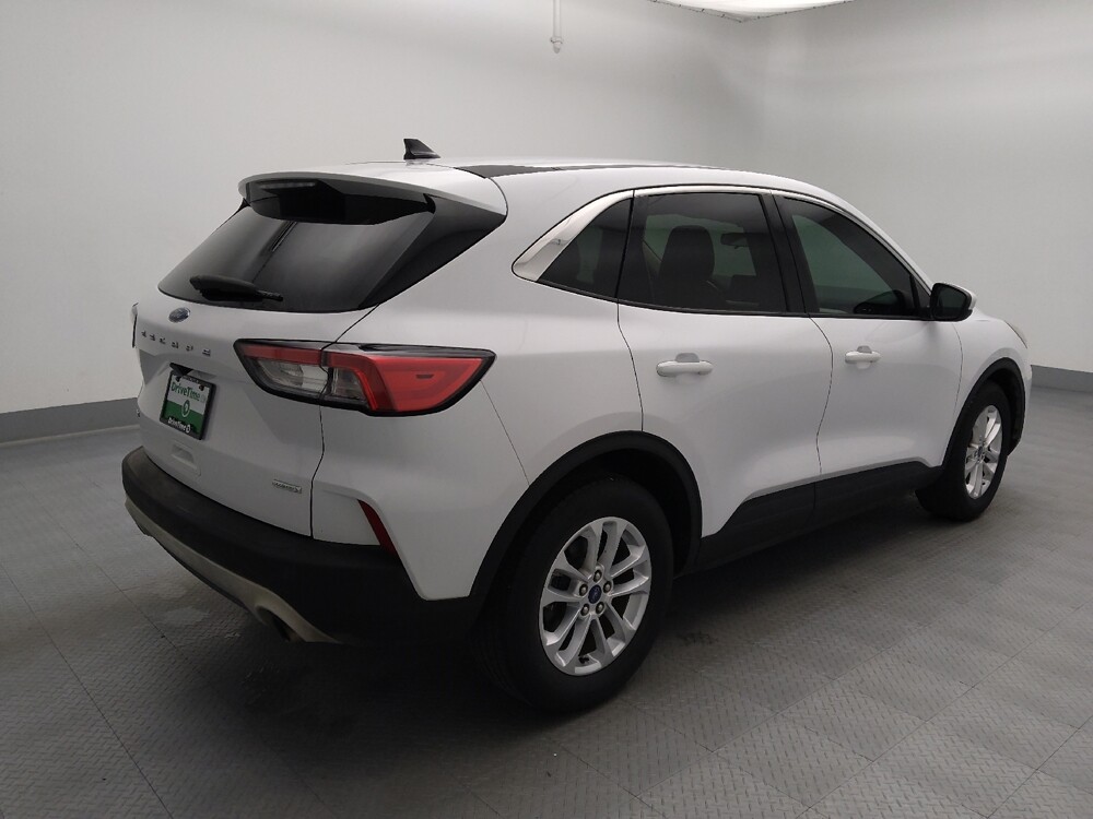 2020 Ford Escape in Gladstone, MO 64118 - 18143136 10